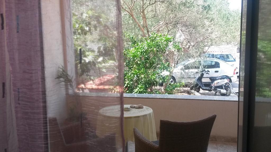 Apartments Jadranica Μούρτερ Δωμάτιο φωτογραφία