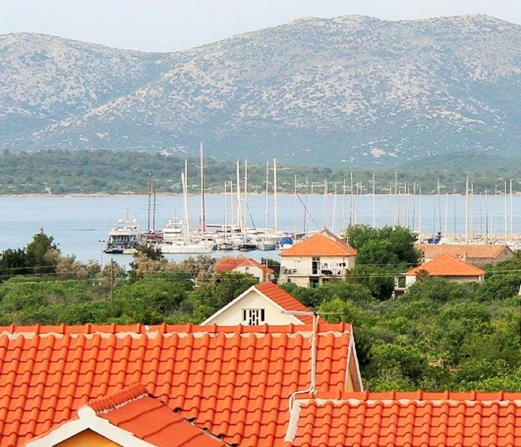 Apartments Jadranica Μούρτερ Δωμάτιο φωτογραφία